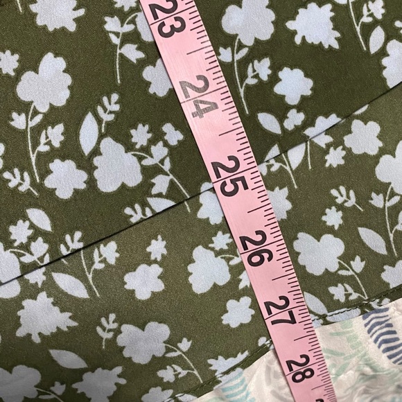 Cabi #3614 Keepsake Sleeveless Blouse Size Small - Picture 12 of 12